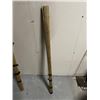 Image 1 : ALU TUBE COULEUR LAITON = ,25 X 36 X ,035 MUR (LOT 24)