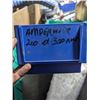 Image 2 : Box with contain