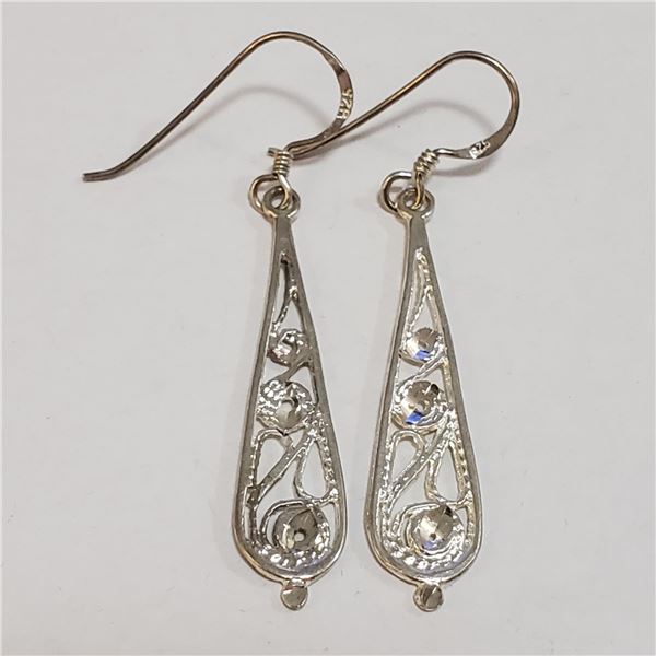 JP1052-179 SILVER EARRINGS