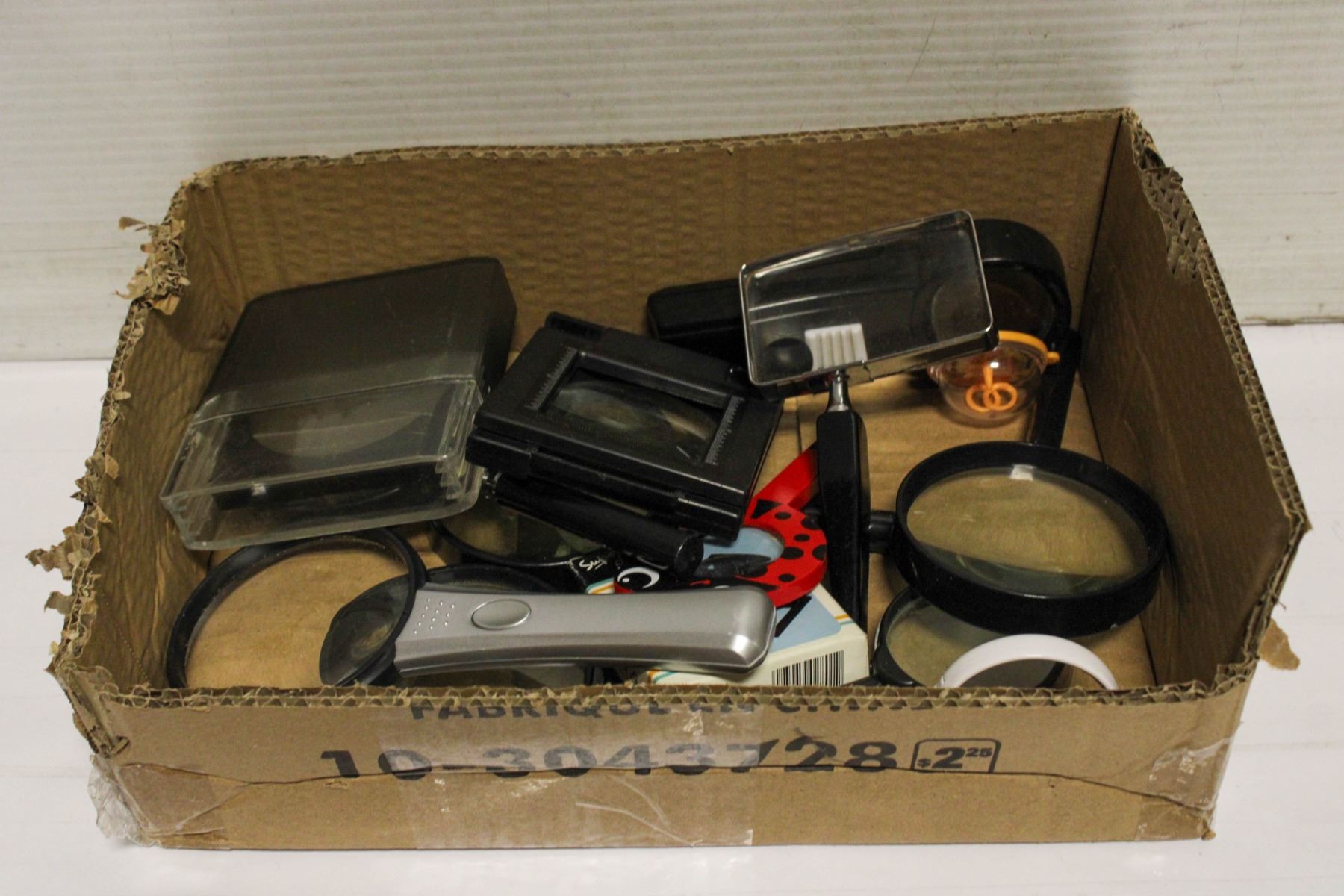 ASSORTED MAGNIFIER/LOOBS