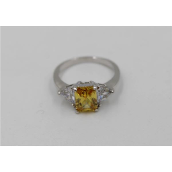 ESTATE LADIES RING IN BOX-ESTATE