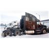 Image 2 : BAILIFF SEIZED: 2015 PETERBILT CLASS 8 HIGH ROOF S