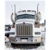 Image 2 : BAILIFF SEIZED: 2016 KENWORTH CLASS 8 MIDROOF