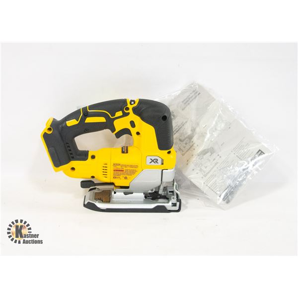 NEW WITH BOX DEWALT JIG SAW TOOL ONLY