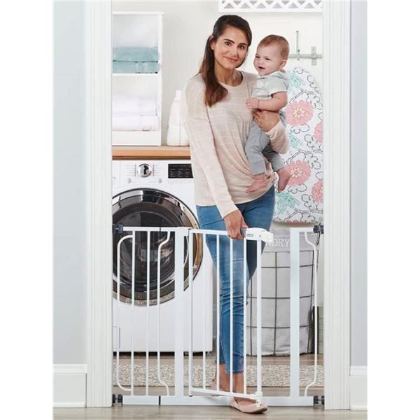 NEW REGALO EASY STEP METAL WALK THROUGH GATE