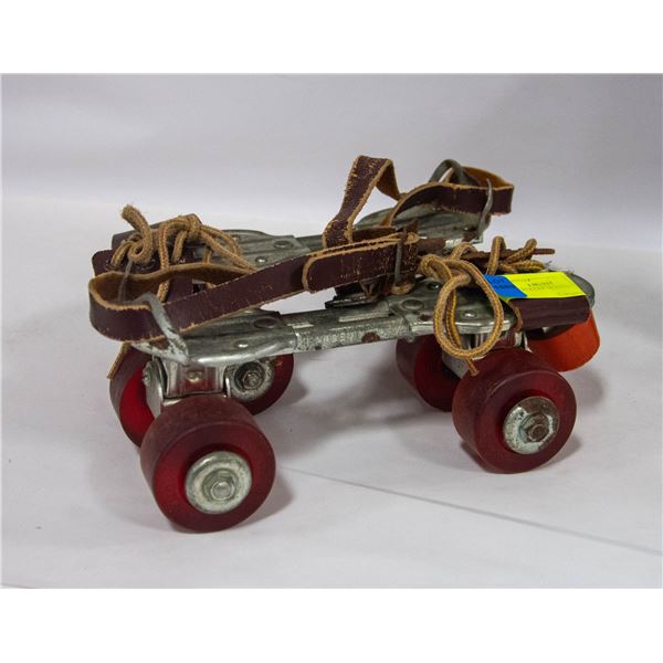 VINTAGE ROLLER SKATES