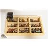 TRAY OF CARVED GEMSTONE ANIMAL FIGURES