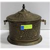 Image 1 : SMALL LIDDED BRASS CONTAINER