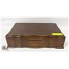 Image 2 : VINTAGE CUTLERY IN WOODEN CUTLERY BOX