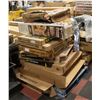 Image 1 : BAILIFF SEIZED: PALLET OF CANOPY STORE CLOSURE