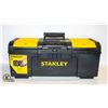 Image 1 : STANLEY 24 INCH 1 TOUCH LATCH TOOLBOX LOCKABLE