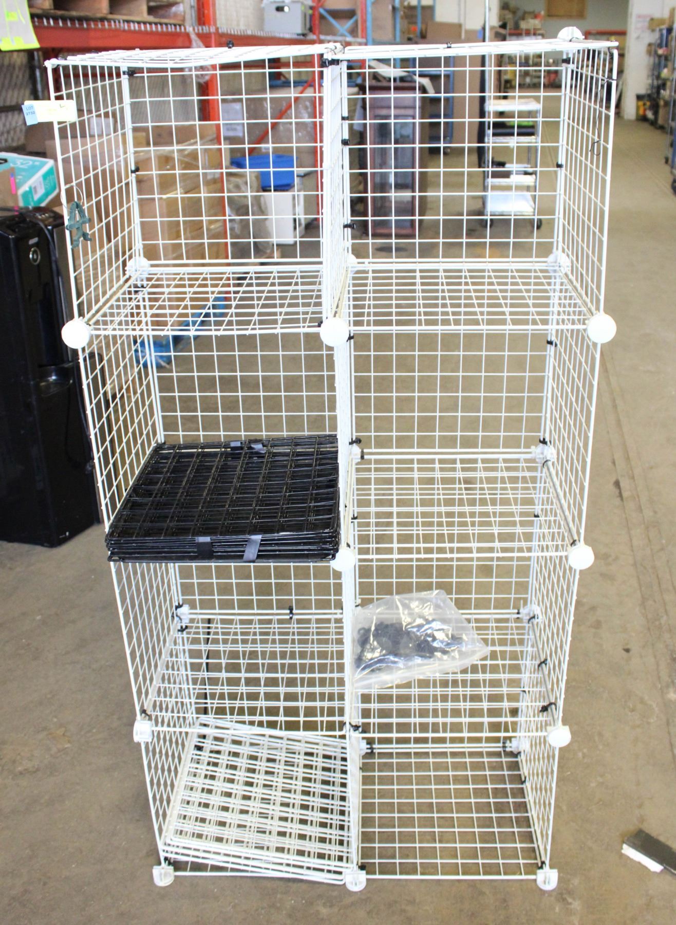 WIRE CUBE STORAGE SOLUTION WITH EXTRA