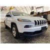 Image 8 : 102 -- 2015 JEEP CHEROKEE SPORT, WHITE, 23,330 KMS, "NO RESERVE"
