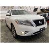 Image 8 : 109 - 2014 NISSAN PATHFINDER, WHITE, 222754 KMS, FRONT WHEEL DRIVE