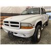 Image 2 : 162 -- 2001 DODGE DAKOTA, WHITE, 321186 KMS, 4X4