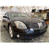 Image 8 : 32 -- 2004 NISSAN MAXIMA SE, BLACK, 221741 KMS, FRONT WHEEL DRIVE