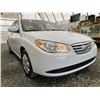 Image 8 : 0O -- 2010 HYUNDAI ELANTRA WHITE, 108096 KMS, FRONT WHEEL DRIVE