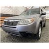 Image 2 : 106 -- 2010 SUBARU FORESTER, GREY, 269820 KMS, ALL WHEEL DRIVE