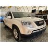 Image 8 : 109 -- 2008 GMC ACADIA, WHITE, 260103 KMS, ALL WHEEL DRIVE
