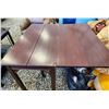 Image 2 : 613 -- VINTAGE KNECHTEL DINING TABLE WITH THREE ADDITIONAL LEAVES