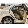 Image 40 : 24 -- 2008 CADILLAC STS, WHITE, 198897 KMS