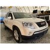 Image 8 : 109 -- 2008 GMC ACADIA, WHITE, 260103 KMS, ALL WHEEL DRIVE