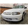 Image 2 : 1 -- 2004 CHEVY CAVALIER, WHITE, 223838 KMS, FRONT WHEEL DRIVE "NO RESERVE"