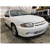 Image 8 : 1 -- 2004 CHEVY CAVALIER, WHITE, 223838 KMS, FRONT WHEEL DRIVE "NO RESERVE"