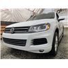 Image 2 : 0H -- 2014 VW TOUAREG, WHITE, 112212 KMS, ALL WHEEL DRIVE
