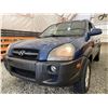 Image 2 : 123 -- 2006 HYUNDAI TUCSON, BLUE, 288042 KMS, ALL WHEEL DRIVE