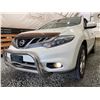 Image 2 : 104 -- 2011 NISSAN MURANO LE, WHITE, 191561 KMS, ALL WHEEL DRIVE