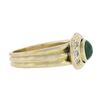 Image 5 : Vintage Petite 14K Yellow Gold Cabochon Green Jade & Diamond Grooved Band Ring