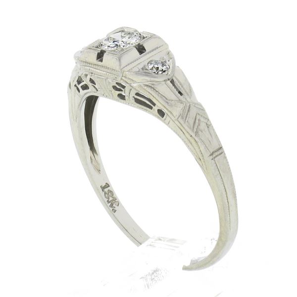 Antique Art Deco 18k White Gold 0.24 ctw European Diamond Milgrain Engraved Ring