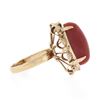 Image 5 : Vintage 18K Rosy Yellow Gold Oval Cabochon Cut Red Coral Textured Cocktail Ring