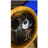 Image 2 : CAT ELECTRIC FAN. 4 SPEED