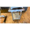 Image 1 : 21X21X24"H SS STAND