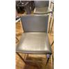 Image 2 : ITALDESIGN UPHOLSTERED BAR STOOL