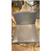 Image 2 : ITALDESIGN UPHOLSTERED BAR STOOL