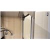 Image 3 : STAINLESS BAR SINK 40X30"