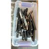 Image 2 : BIN OF 50 DELCO 38-12 MATCHING STEAK KNIVES