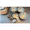 Image 1 : GROUP LOT OF LARGE STAINLESS BOWLS ETC