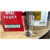 Image 2 : BEER SLEEVE GLASSES. 67 MATCHING