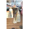 Image 2 : ANTIQUE BRASS CHANDELIER.