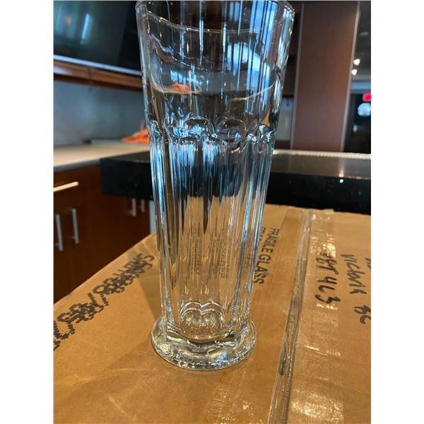 GROUP LOT OF FLOAT GLASSES. APPROX 158