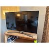 Image 1 : Samsung 40 inch TV with remote