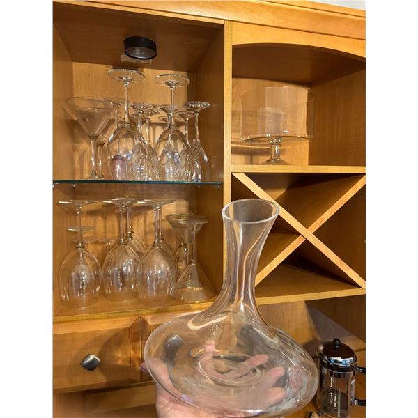 Decanter dessert, dish, and glasses