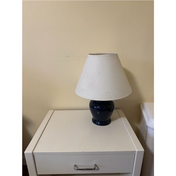 Table lamp