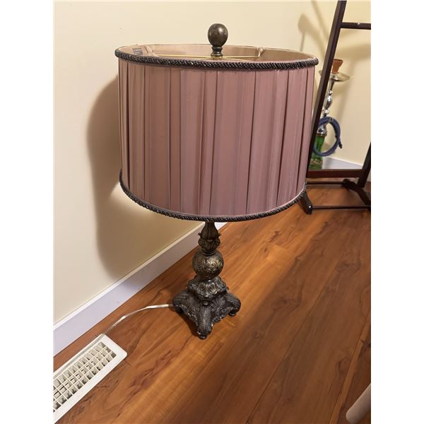 Table lamp