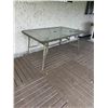 Image 1 : Patio table