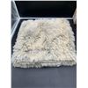Image 1 : Calming Long Fur Pet Throw (60in x 50in)